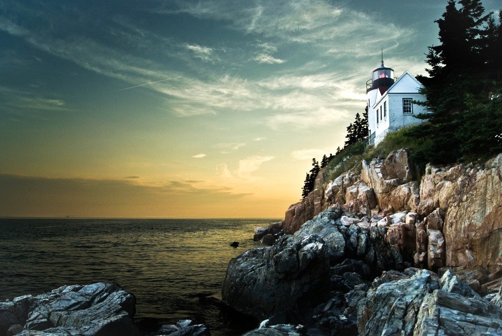 Bass Harbor Head Lighthouse, Acadia National Park, Maine скачать