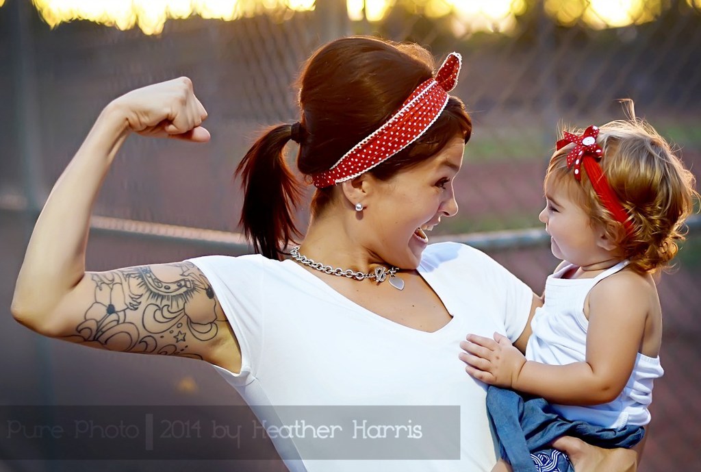 31 Impossibly Sweet Mother-Daughter Photo Ideas