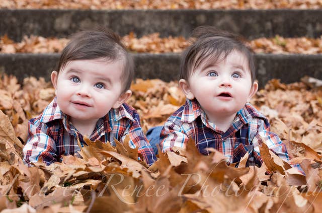 34 Beautiful And Creative Photography Ideas For Twins