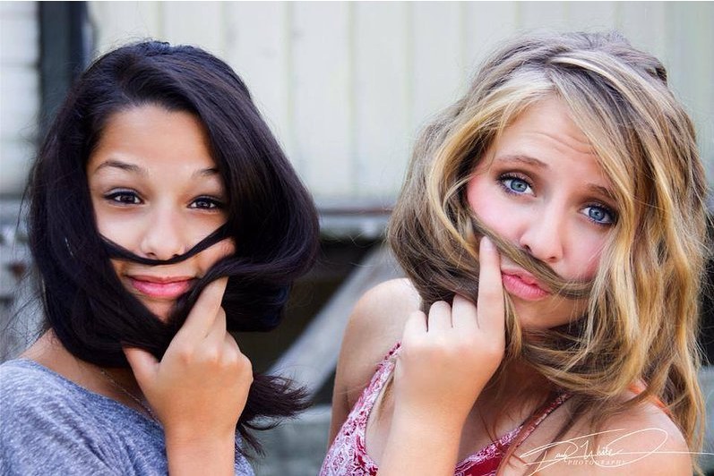 37 Impossibly Fun Best Friend Photography Ideas