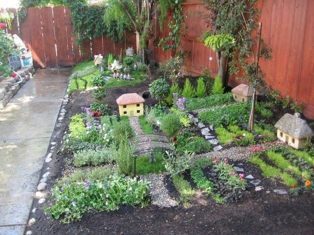 37 Ridiculously Awesome Things To Do In Your Backyard This Summer