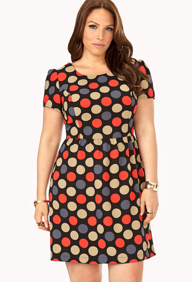 25 Thoughts Every Plus Sized Girl Has While Shopping In Forever 21