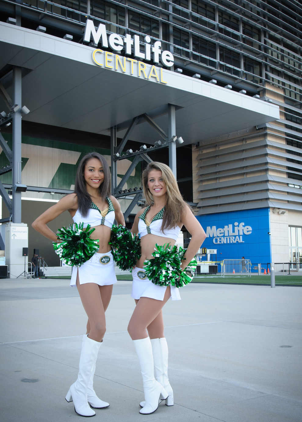 New York Jets Flight Crew - It's so good to be back at MetLife