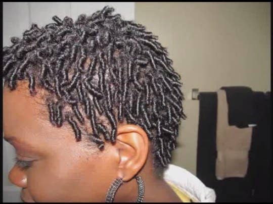20 Effortless Styles For Growing Out Your Natural Hair