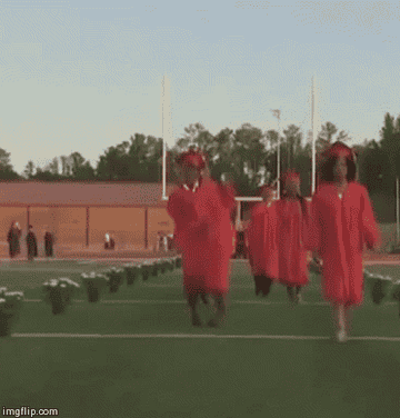 16 Epic Graduation Fails