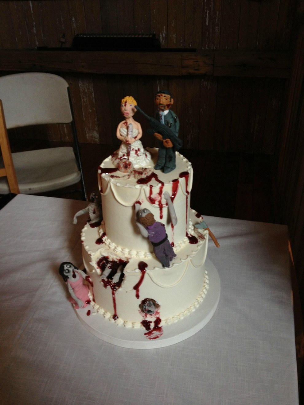 19 Spectacularly Nerdy Wedding Cakes