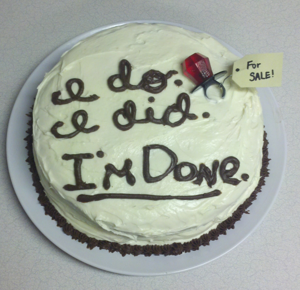 24 Hilarious Divorce Cakes That Are Even Better Than Wedding Cakes