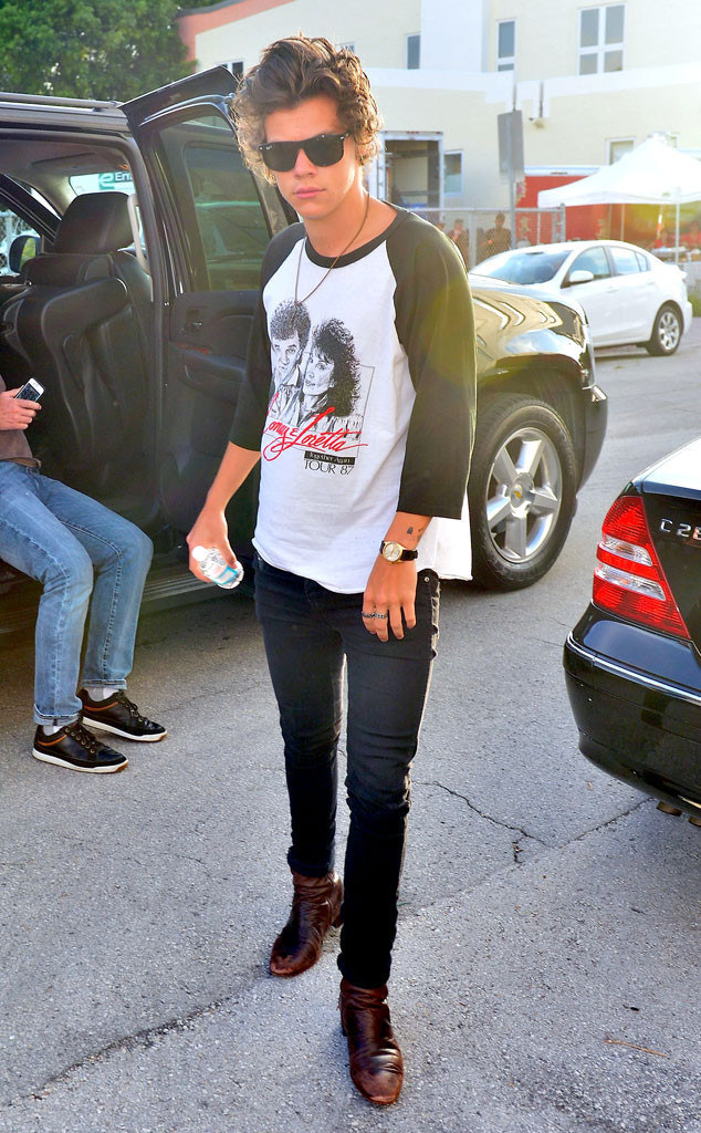 19 Times Harry Styles Proved He Has Nicer Legs Than All Of Us