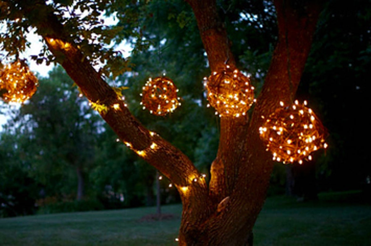18 Outdoor Lighting DIYs To Brighten Up Your Summer
