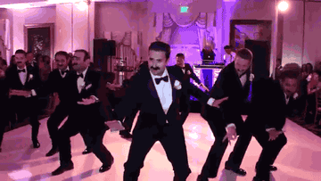 Watch These Groomsmen Surprise A New Bride With An Epic Dance Routine ...
