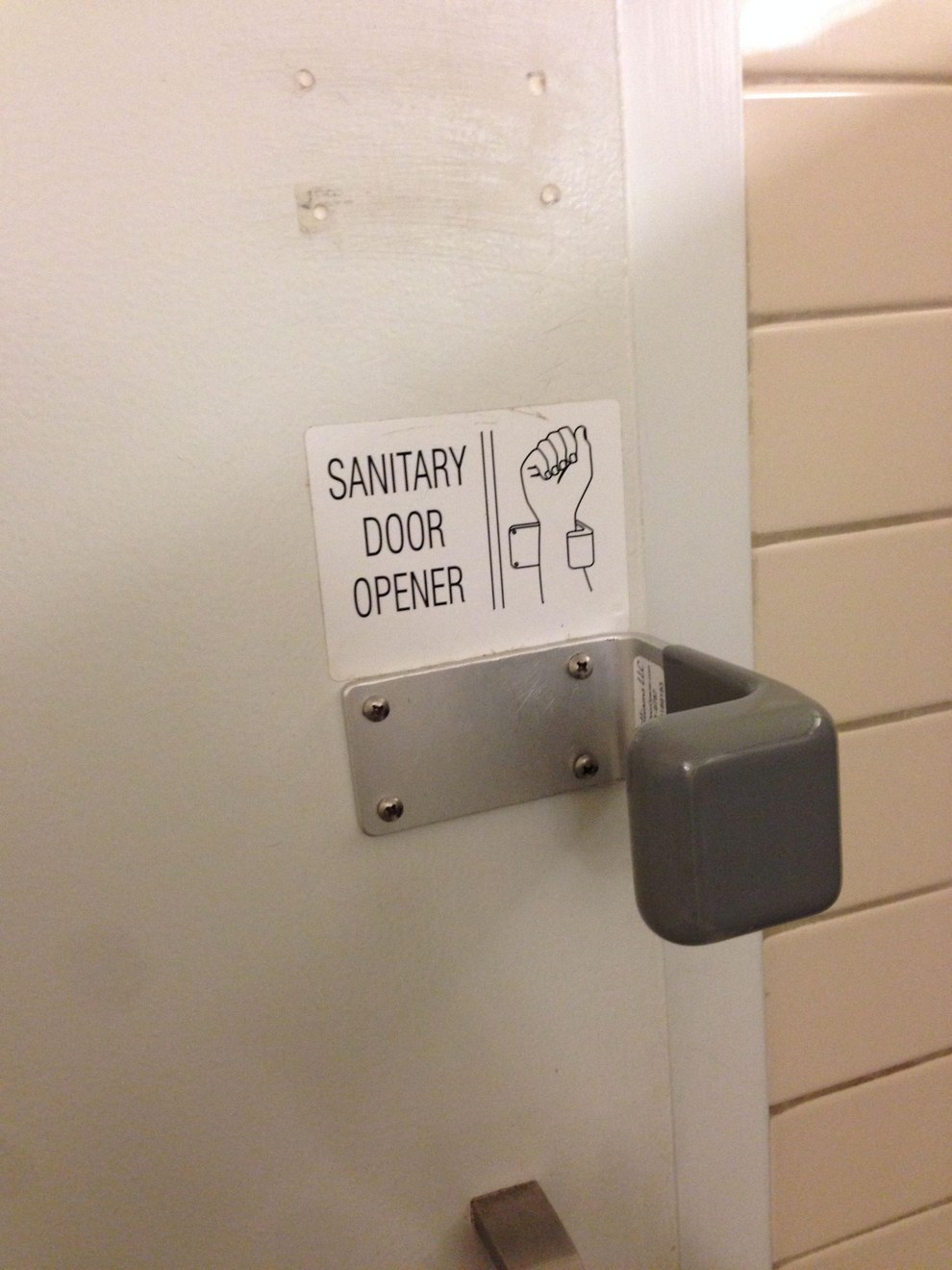 17 Invaluable Bathroom Hacks Everyone Should Know