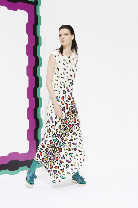 The eye-catching prints were inspired by artists Frank Stella, Bridget Riley, and Roy Lichtenstein.