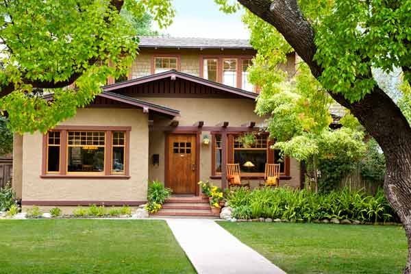 This is a Craftsman-style house.