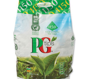 Travelling with your own tea bags is about as English as they come. There is nothing more embarrassing to your American family than taking your own teabag out of your handbag and not feeling ashamed to do it. When you travel with your own tea bags you may at well not show your face in the USA again.