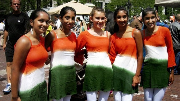 Rock some tri-coloured fashion.