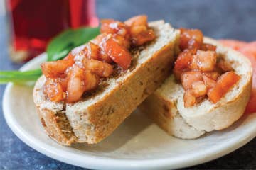 19 Easy Recipes Every College Student Should Know Plus a quick guide to dorm kitchen setup, tips on nutrition. 19 easy recipes every college student