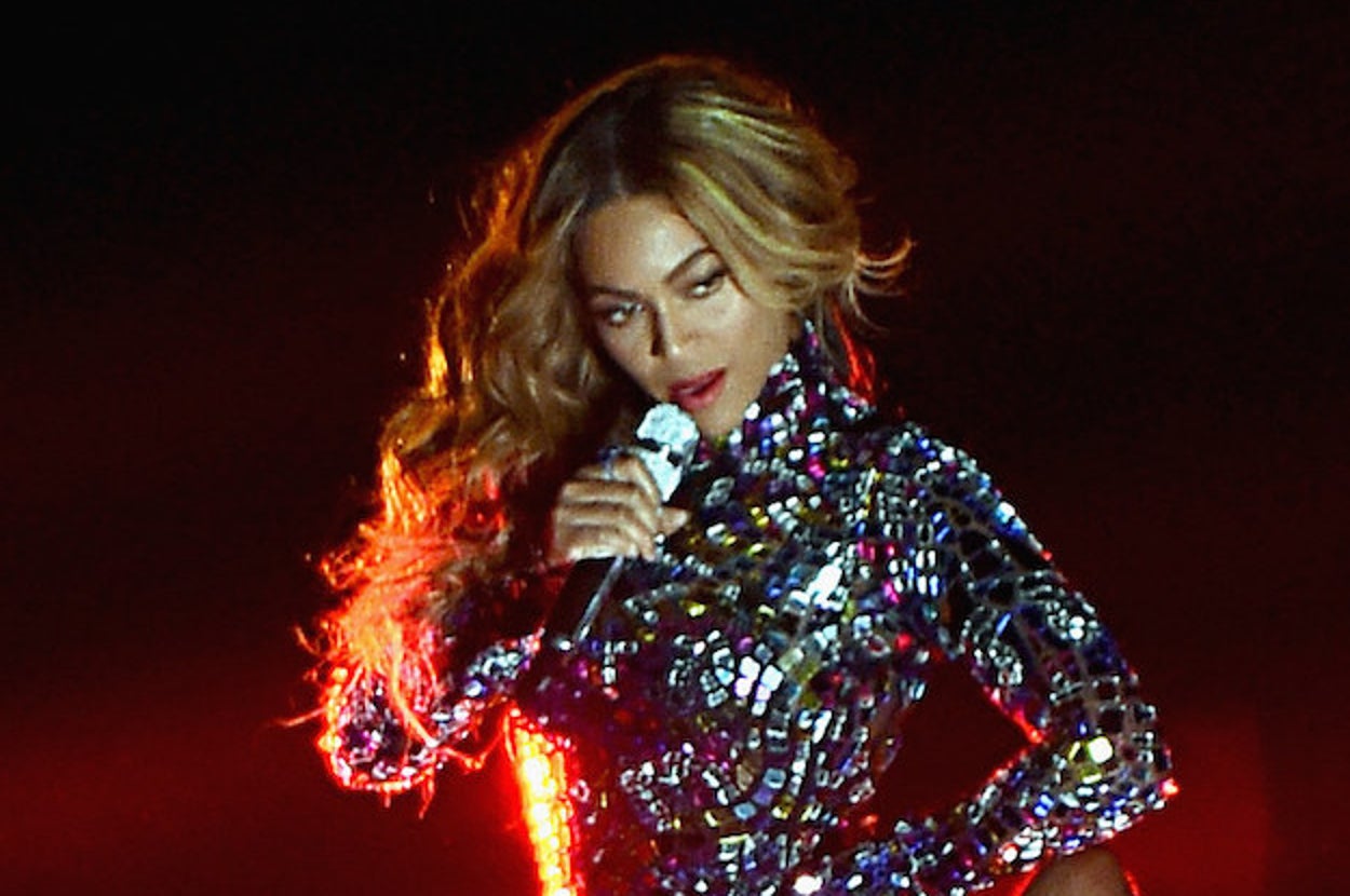The 50 Most Instantly Iconic Moments From Beyoncé’s 2014 VMAs Performance