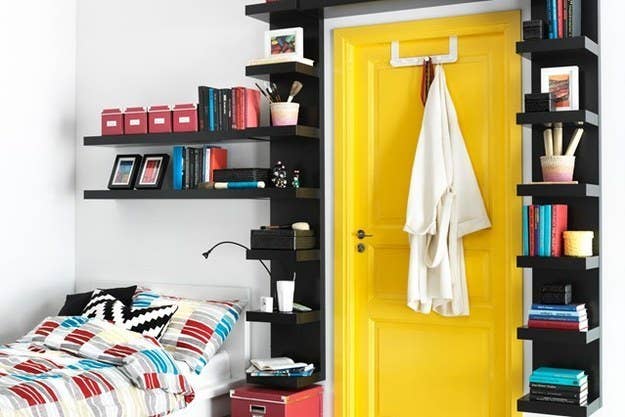 There's that pop of color going a long way again...