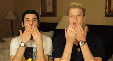 They are literally blowing kisses and angelically singing at you, what else do you need? #CrazyInLove