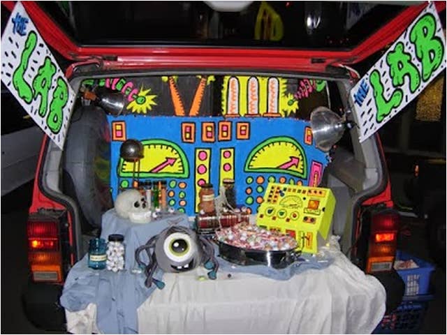 36 Trunk Or Treat Themes That Really Nailed It