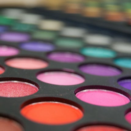 15 Signs You Should Be A Makeup Artist
