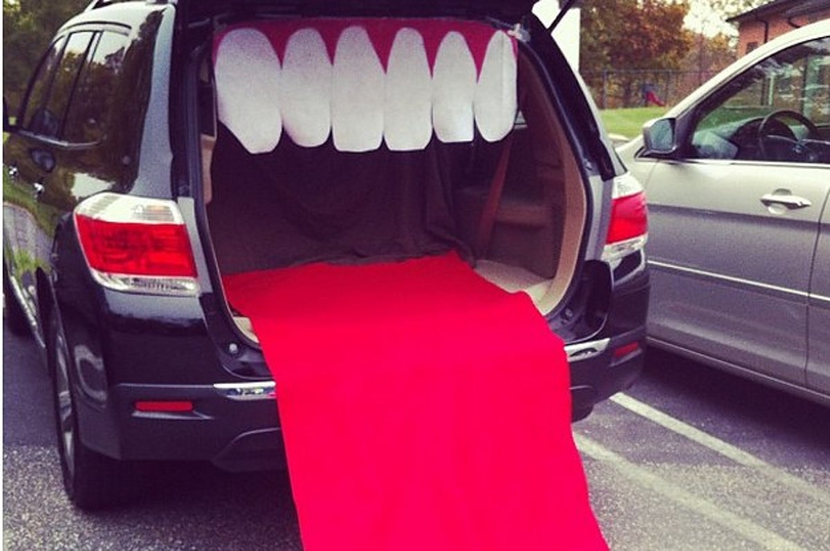 36 Trunk Or Treat Themes That Really Nailed It