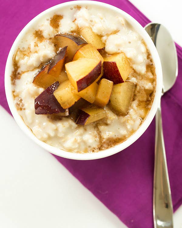 15 Recipes For Overnight Oats To Start Your Day With Top each with the remaining blueberries and almonds. 15 recipes for overnight oats to start