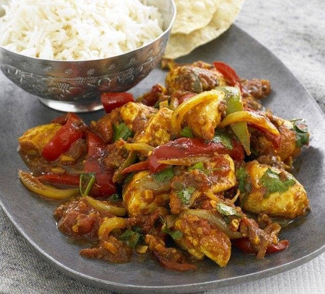 Chicken jalfrezi is characterized by its large pieces of onions and red and green peppers, which make this dish similar to a stir fry. The meat and vegetables are cooked in oil and spices, then tomatoes are added to create a thick, chunky sauce. Go crazy, jalfrezi.Try making it at home with the recipe here.