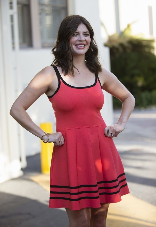 10 Reasons We Want To Be Bffs With Casey Wilson