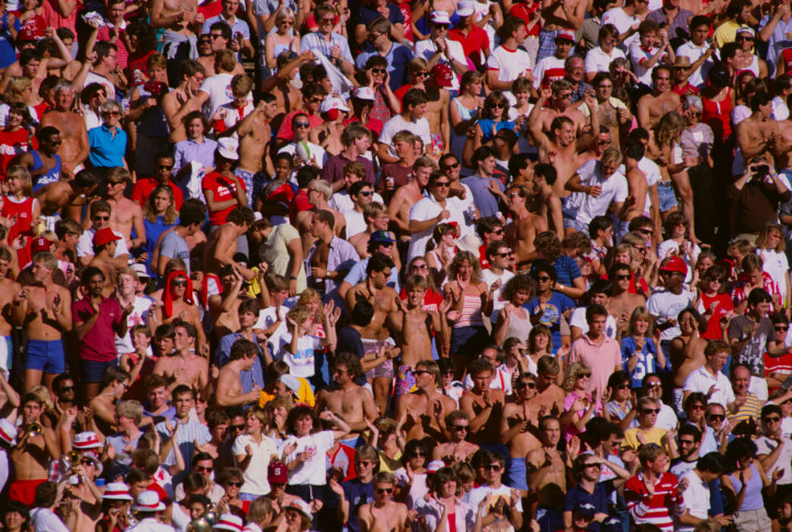 70 Thoughts Every Football Fan Has At The Stadium