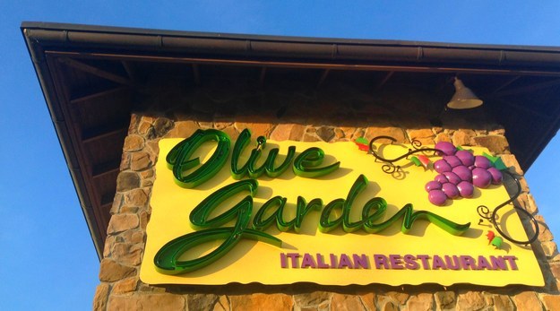 Exclusive Olive Garden Server Representing Restaurant s Employees Says 