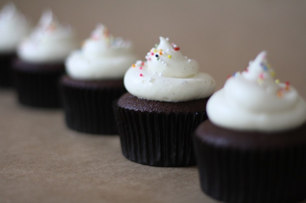 21 Deliciously Boozy Cupcakes To Warm You Up This Fall