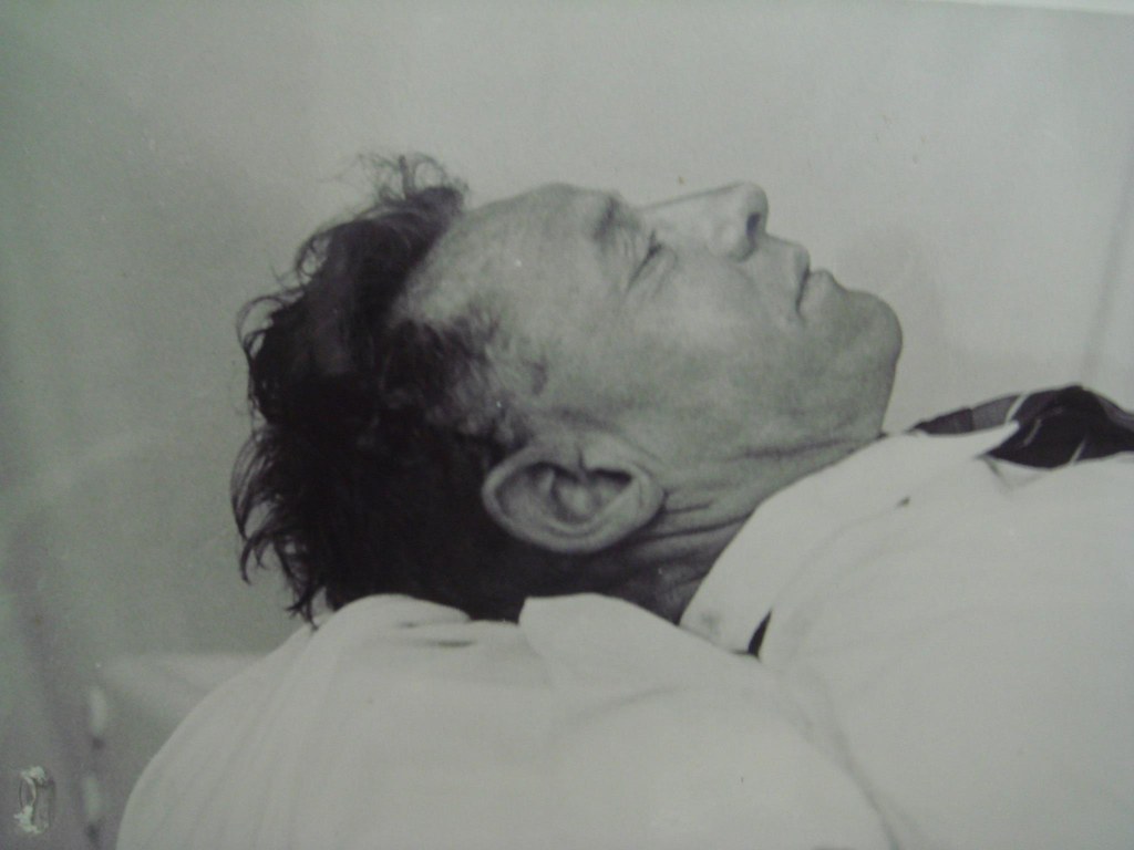 One of the country's most gripping mysteries: The body of an unidentified "Somerton Man" washed ashore in Adelaide - reportedly killed by an unknown poison. In a hidden pocket, he held a coded message: "Tamam Shud", meaning "finished." Who was this man? Who wanted him dead? And what was the meaning of his cryptic last message?