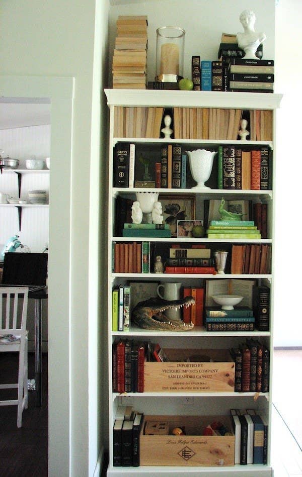 You don't even need to paint those wine crates for them to look pretty.