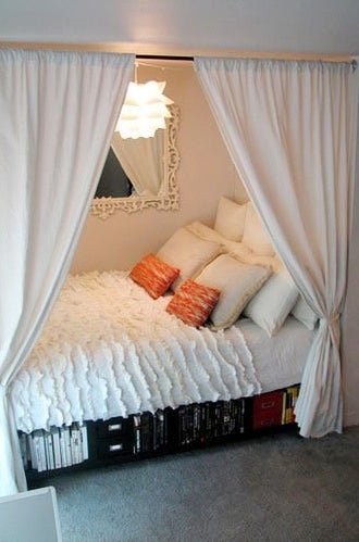 Meine cozy Ecke #bed #bedarea #cozy #bedgoals #diy .