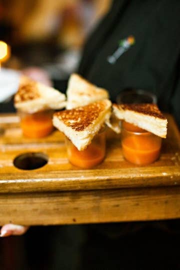 17 Drunk Foods That Make Amazing Wedding Snacks