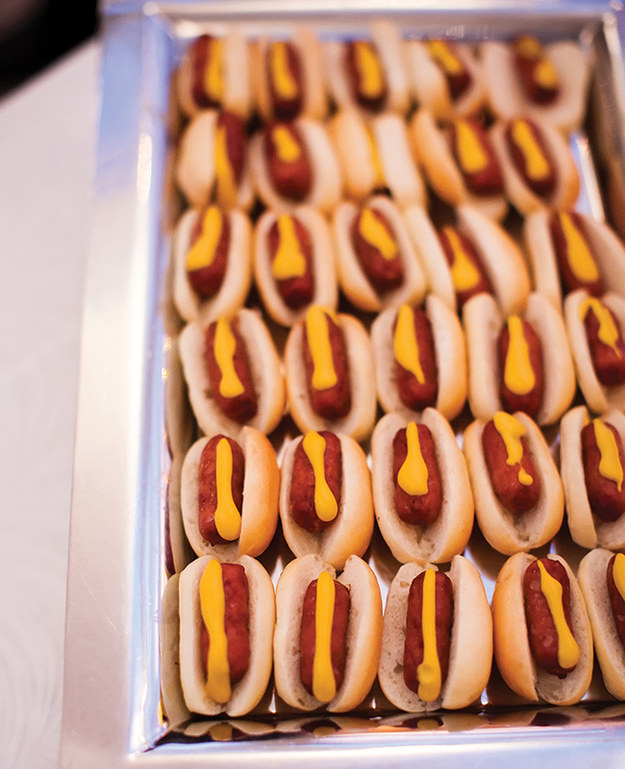 17 Drunk Foods That Make Amazing Wedding Snacks