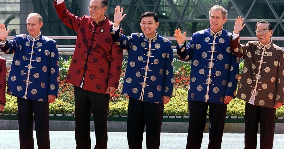 purple robes apec summit 2022