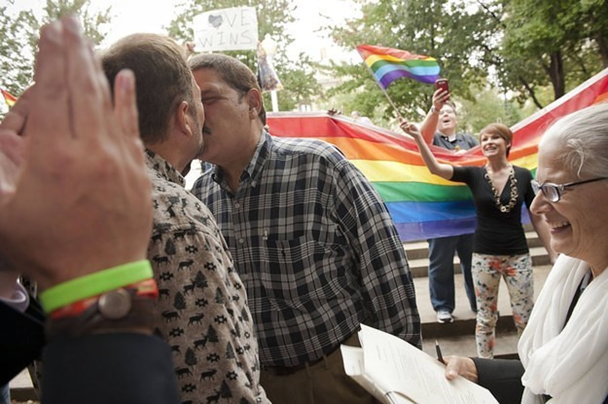 Federal Judge Strikes Down South Carolina S Same Sex Marriage Ban