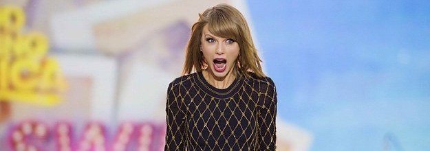 Taylor Swift Surprised Fan With Homemade Gift
