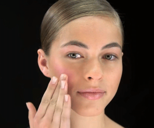 Cream is more blendable and buildable, allowing for a more natural color. Blush like a baller.