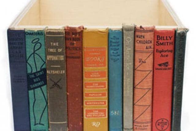 Could be a great use for all those well loved children's books you've been saving. Instructions for this and other cool book-based DIYs HERE.