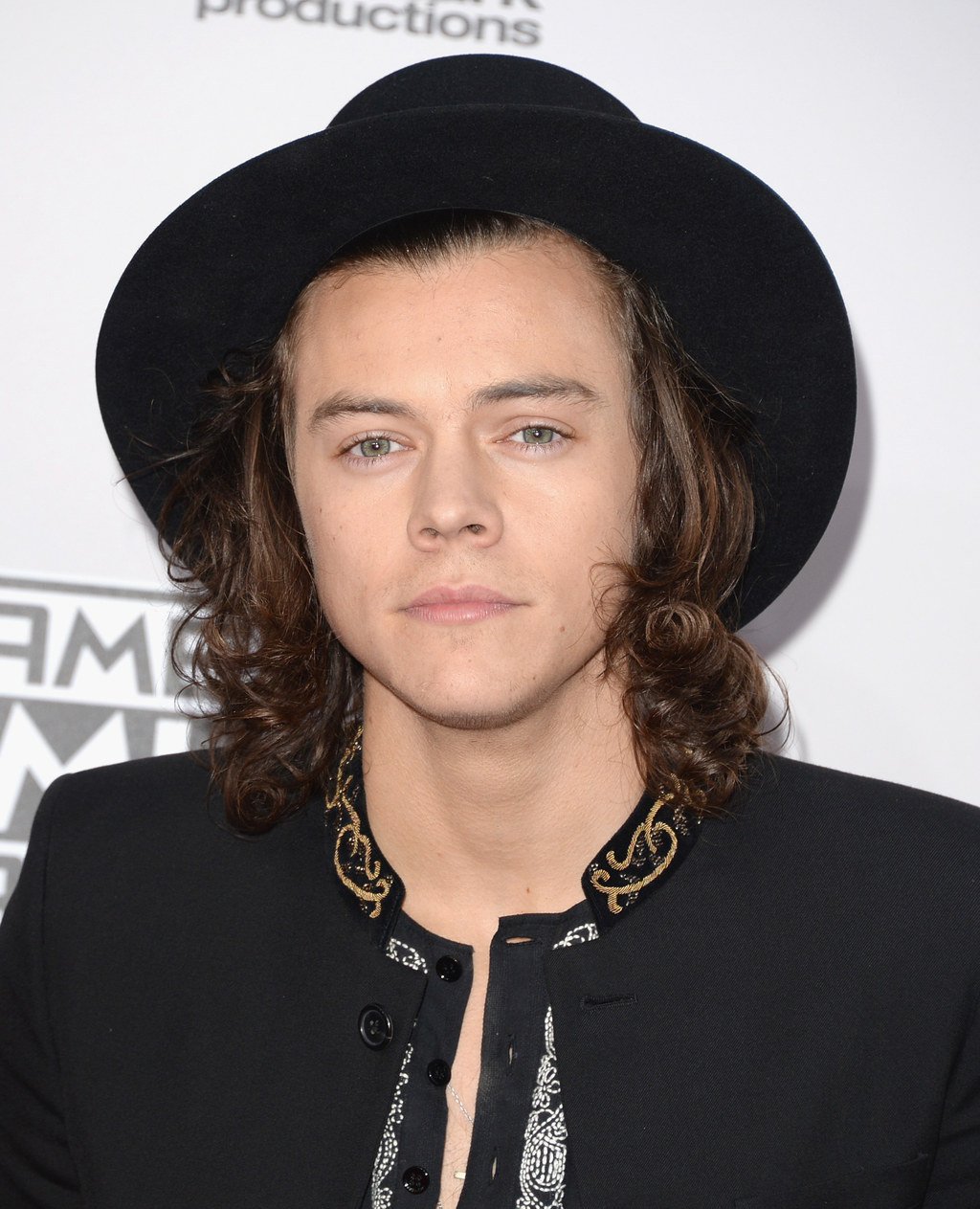 harry styles black hat