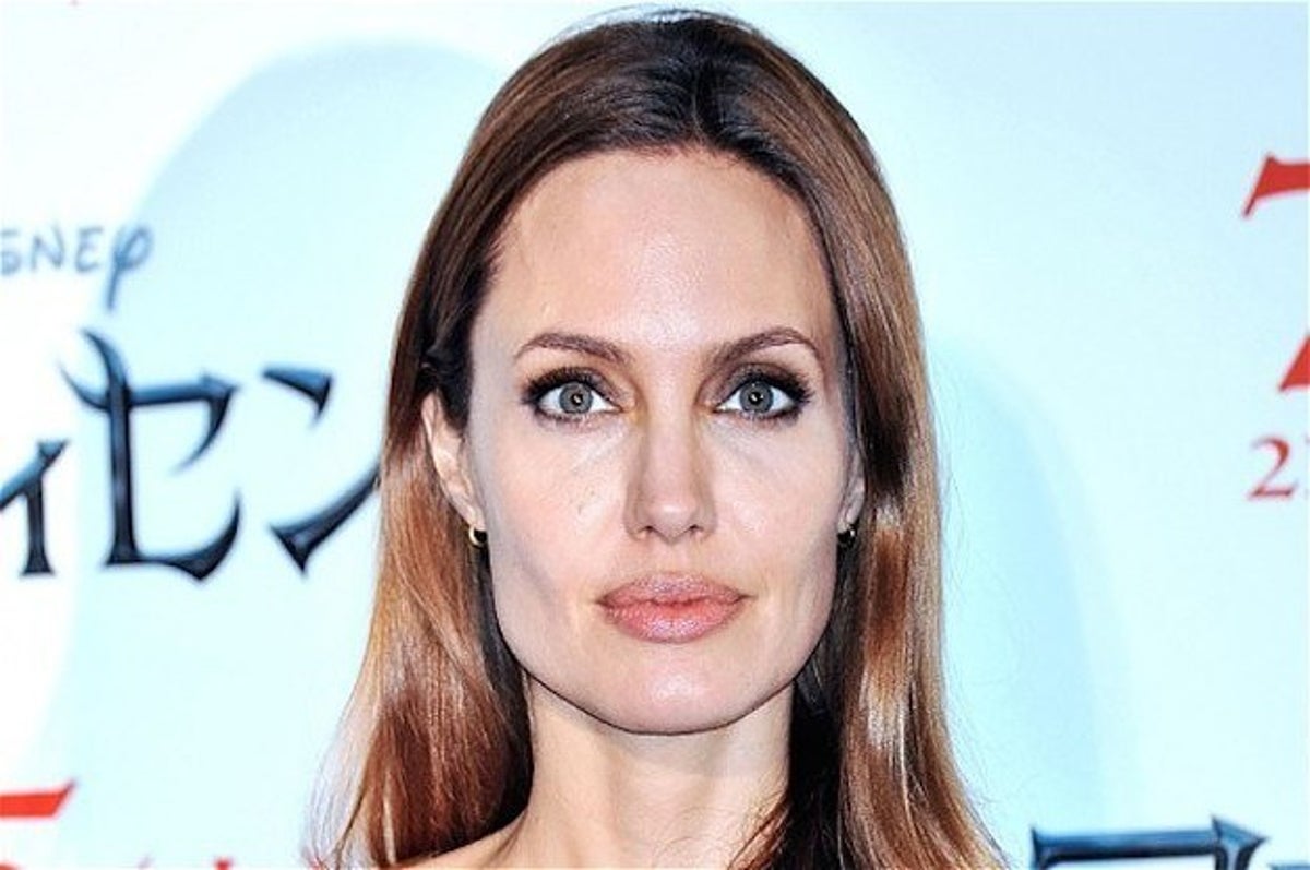 Angelina jolie leaked photos