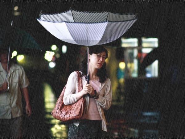 Yes, this is a legitimate invention, but purely because someone added a tube to the base of the umbrella that hooks all the way to a water storage side bag. This means a person can actually collect their day's supply of water just by waiting for a rainy day... and walking around for a while. It doesn't stop insects from flying down your tube, and it would be useful for the dry parts of the world but, oh wait! It doesn't rain in dry places, and water runs actively from the tap. So this might be useful if you are a human fish.