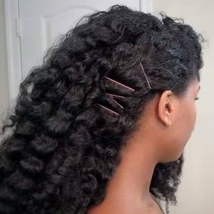 21 Coiffures A Faire En Quelques Minutes Avec Des Epingles A Cheveux
