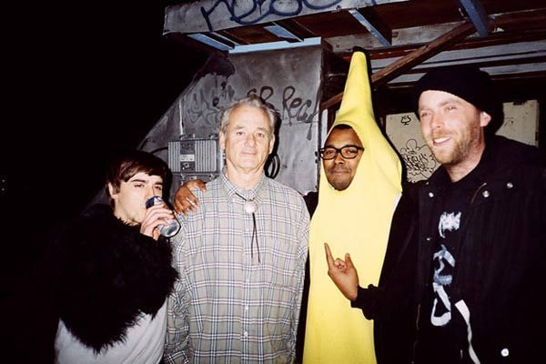 Billy Murray did a tour of America crashing college parties (If you don't think he's the coolest celebrity, please reconsider.) Imagine how cool it would be if he did a tour crashing family holiday parties. He would be the awesome drunk uncle everyone deserves to have in their life.