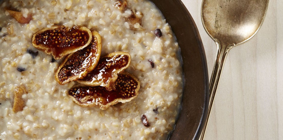 Breakfast: Oatmeal with Cacao Nibs and Figs