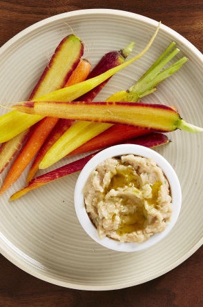 Snack: Carrots with Smashed White Beans