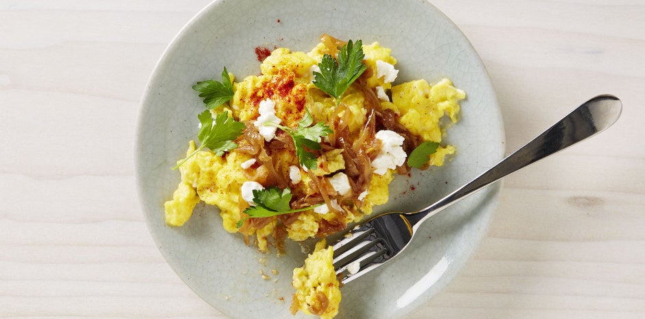 Breakfast: Scrambled Eggs With Caramelized Onions and Chèvre